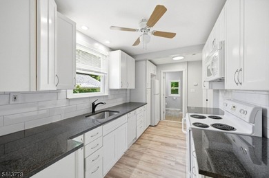 Welcome To This Charming 2 Bedroom Home In Upper Greenwood Lake! - photo 14