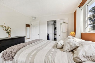 Corner, 2nd floor, walk up unit with a Balcony overlooking Water - photo 18