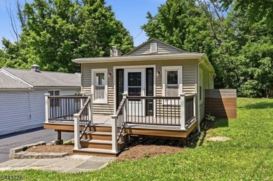 Welcome To This Charming 2 Bedroom Home In Upper Greenwood Lake! - photo 21