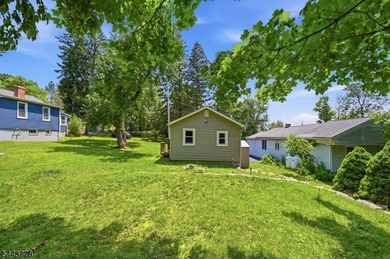 Welcome To This Charming 2 Bedroom Home In Upper Greenwood Lake! - photo 25