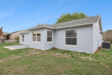 Welcome home to this exquisite three-bedroom, two-bathroom gem - photo 26