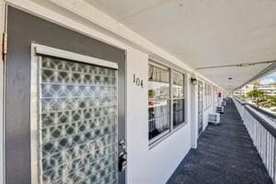 Corner, 2nd floor, walk up unit with a Balcony overlooking Water - photo 27