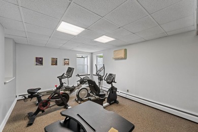 Nestled next to Market Plaza and steps from Bde Maka Ska, 1BR - photo 27