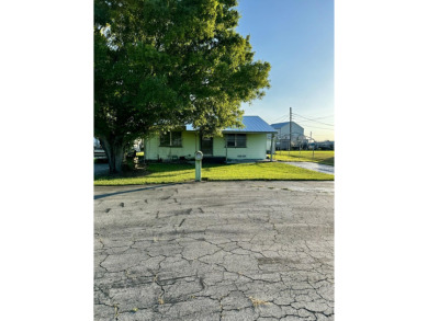 Lake Okeechobee Home For Sale in Belle Glade Florida