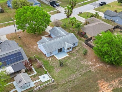 Welcome home to this exquisite three-bedroom, two-bathroom gem - photo 32