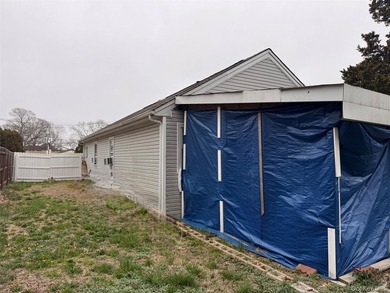 Welcome to this charming starter home offering the perfect blend - photo 37