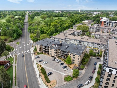 Nestled next to Market Plaza and steps from Bde Maka Ska, 1BR - photo 39
