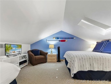 Lake of the Ozarks Living at Its Finest. Breathtaking lake views - photo 47
