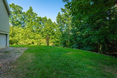 Welcome to this custom built 2006 home at 98 Etowah Ridge in - photo 12