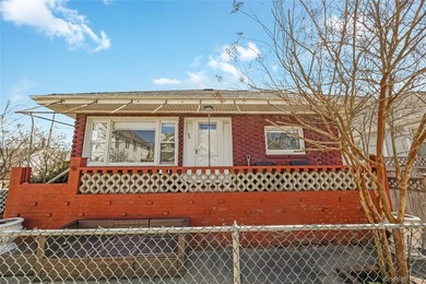 Beautiful Cottage In The Desirable *Walks*, Close to Beach - photo 2