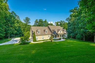 Welcome to this custom built 2006 home at 98 Etowah Ridge in - photo 14