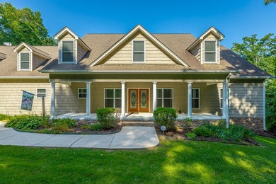 Welcome to this custom built 2006 home at 98 Etowah Ridge in - photo 15