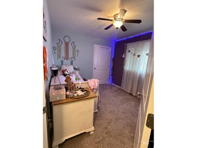 Welcome to 273 W. Snake River Ave in Glenns Ferry, Idaho - a