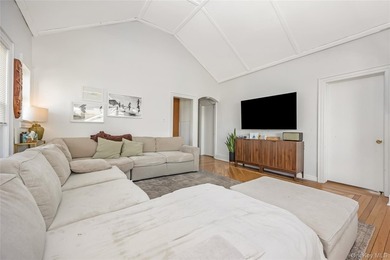 Beautiful Cottage In The Desirable *Walks*, Close to Beach - photo 8