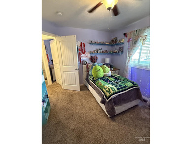 Welcome to 273 W. Snake River Ave in Glenns Ferry, Idaho - a