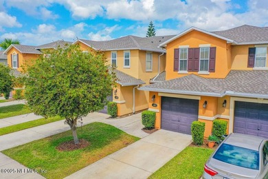 Discover this charming home at 160 Crete Ct, St. Augustine, FL - photo 2