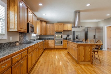 Welcome to this custom built 2006 home at 98 Etowah Ridge in - photo 35