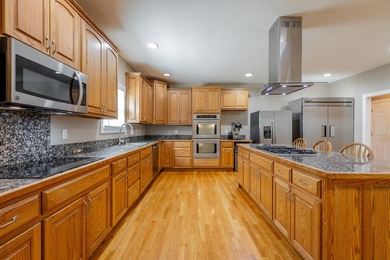 Welcome to this custom built 2006 home at 98 Etowah Ridge in - photo 36