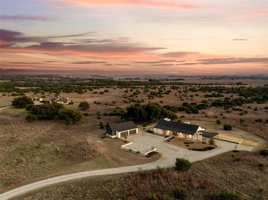 Luxury ranch estate on 50 acres inside the gated 9,000 acre - photo 2