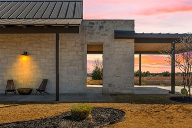 Luxury ranch estate on 50 acres inside the gated 9,000 acre - photo 3