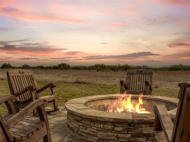 Luxury ranch estate on 50 acres inside the gated 9,000 acre - photo 5
