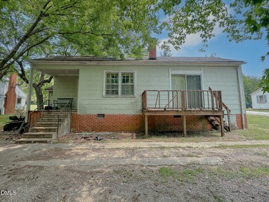 Opportunity awaits with this spacious 4-bedroom, 1.5-bath home - photo 4