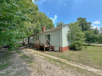 Opportunity awaits with this spacious 4-bedroom, 1.5-bath home - photo 5