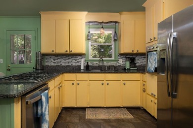 One of West Ashley's most beloved neighborhoods, Lenevar is - photo 26