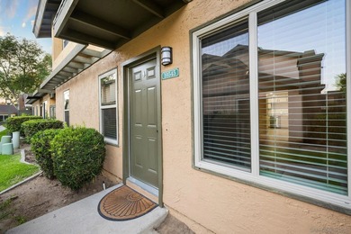 DETACHED Mira Mesa townhome w/ 2,035 sq ft of multi-level living - photo 27
