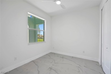 Experience the ultimate Florida lifestyle at 1105 SE 38th St, a - photo 30