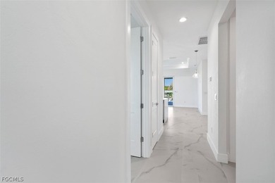 Experience the ultimate Florida lifestyle at 1105 SE 38th St, a - photo 31
