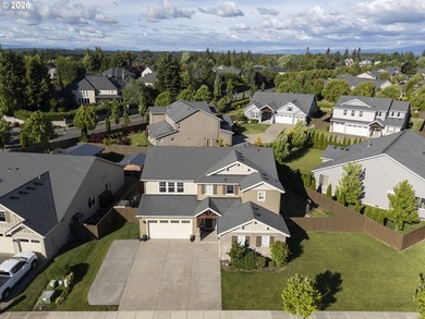 Welcome to your Dream Multi-Generational Home! This Exquisite - photo 3
