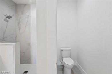 Experience the ultimate Florida lifestyle at 1105 SE 38th St, a - photo 45
