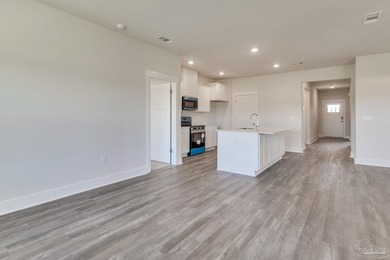NEW floorplan, the 'LAMAR', is a well-designed 1 story model - photo 5