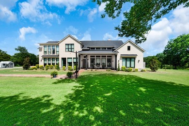Unrivaled Lakefront Living-A Serene Estate Nestled Along the - photo 8