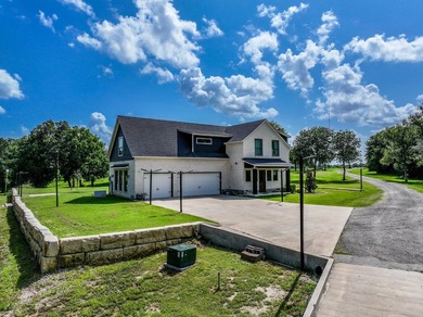 Unrivaled Lakefront Living-A Serene Estate Nestled Along the - photo 9