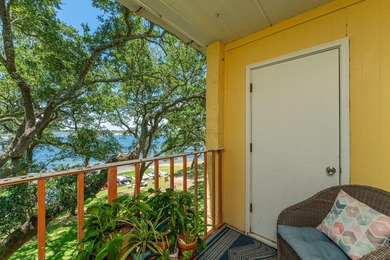 Without a doubt, the nicest unit in all of The Cedars. Top floor - photo 4