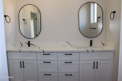 Brand-new lakefront home in Arizona City offering 4 bedrooms, 2 - photo 18