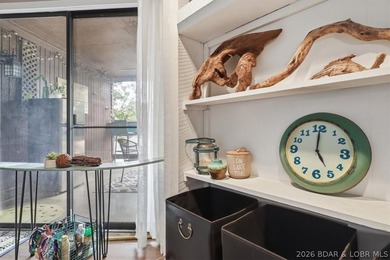 Welcome to 5940 Baydy Peak #922, a beautifully updated TURN KEY - photo 18