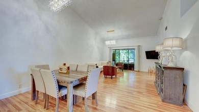 STUNNING CORNER VILLA!! in the highly desirable Canary Palm Club - photo 18