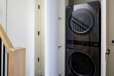 Stunning fully furnished luxury lease featuring a 2 bedroom, 2.5 - photo 22