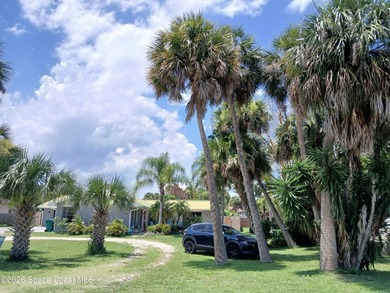 Welcome to 110 Lagoon Ave, a rare double-lot property offering - photo 3