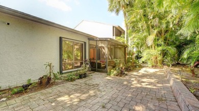 STUNNING CORNER VILLA!! in the highly desirable Canary Palm Club - photo 38