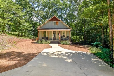 Welcome to easy lake and golf course living in the heart of - photo 2