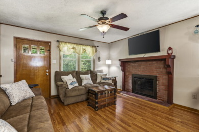 Cozy Waterfront Retreat With U-shaped End Dock - photo 17