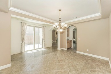 Welcome to this stunning Granville-built Spanish Bay model - photo 13