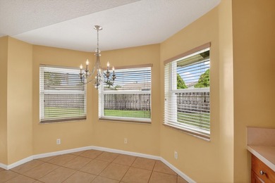 Immaculate 3 bedroom, 2 bathroom home with oversized side entry - photo 16