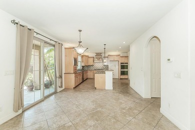 Welcome to this stunning Granville-built Spanish Bay model - photo 18