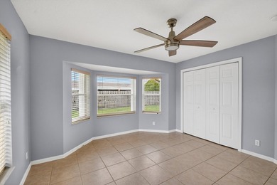 Immaculate 3 bedroom, 2 bathroom home with oversized side entry - photo 29