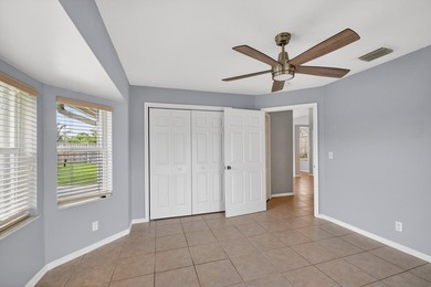 Immaculate 3 bedroom, 2 bathroom home with oversized side entry - photo 30